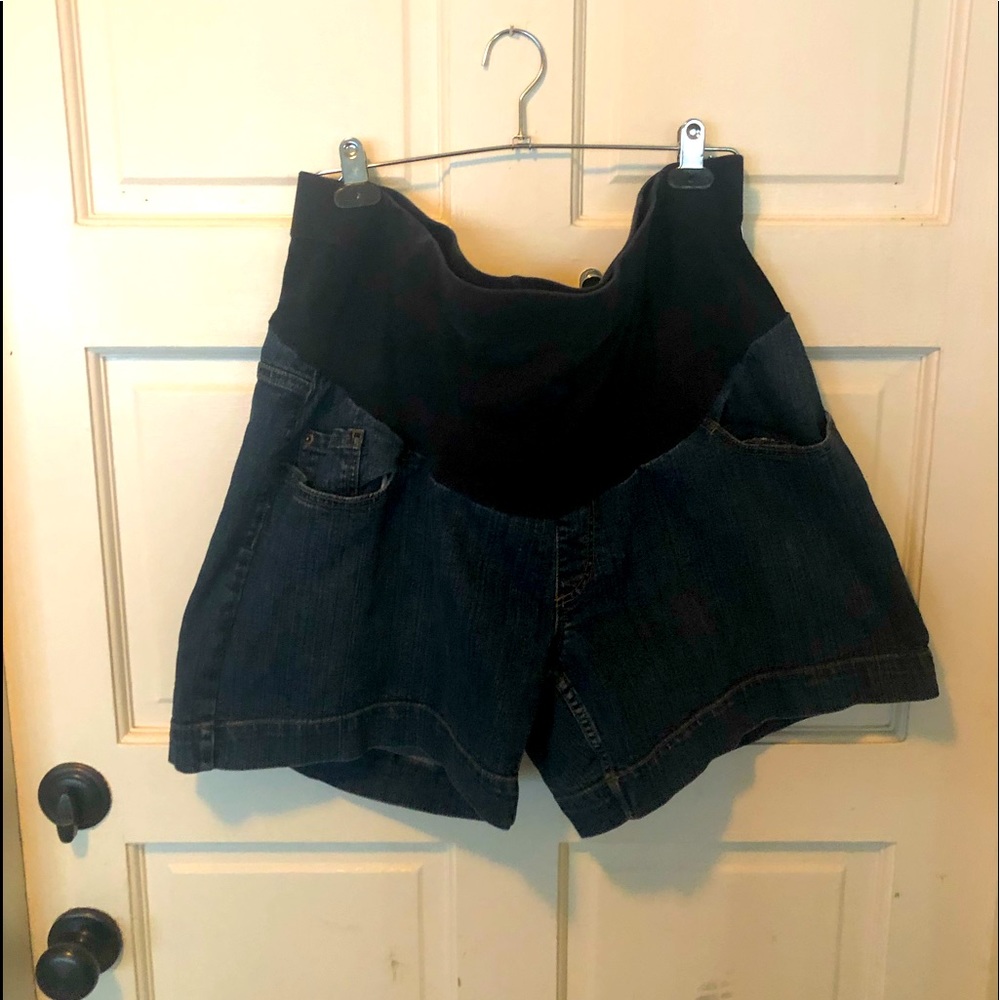 Motherhood maternity full panel shorts 1x
